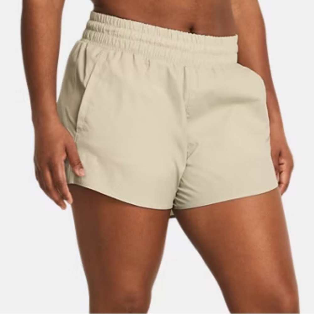 Under Armour Women’s‎ Flex Woven 3" Crinkle Shorts Active Size Medium Khaki Base